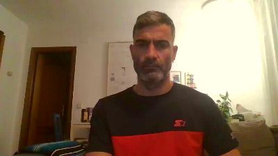 hotreds — Cam4 stream photo (Jan 2026)