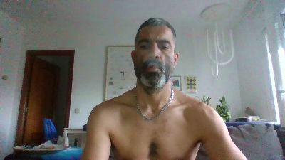 hotreds — Cam4 stream photo (Feb 2026)