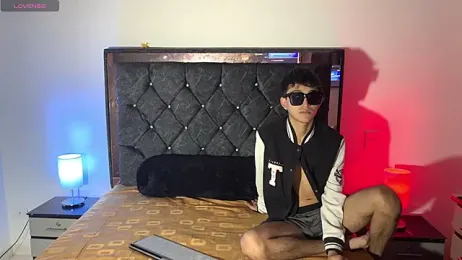 khonsu_s — Stripchat stream photo (Mar 2026)