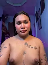hollynicole — Stripchat stream photo (Apr 2026)