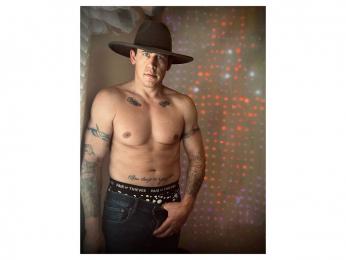 DamienSlik — modelo de webcam en línea en livejasmin