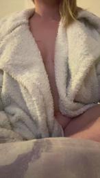 Coquineblondefr — Cam4 stream photo (Apr 2026)