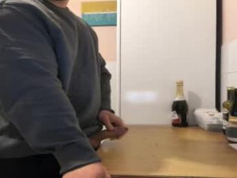 doriancretu95 — modelo de webcam en línea en chaturbate