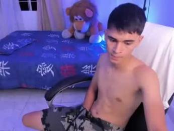 aron_boyy — Chaturbate stream photo (May 2026)