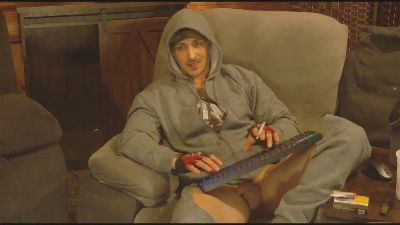 Hotdickyxxx — modelo de webcam en línea en cam4