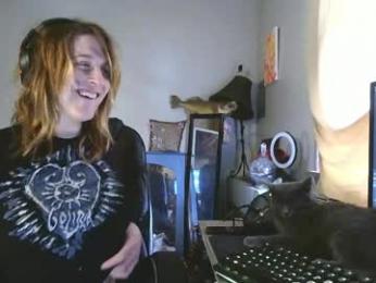 lilybvixen — Chaturbate stream photo (Apr 2026)