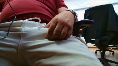 Houseman — modelo de webcam en línea en cam4