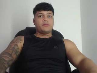 peterbrownx — Camsoda stream photo (May 2026)