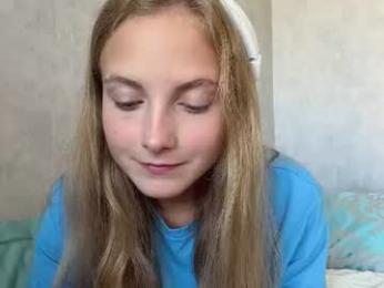 neelyschwartzenbur — modelo de webcam en línea en chaturbate