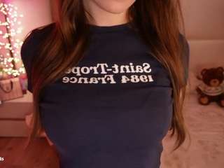 lilycollins18 — Camsoda stream photo (Feb 2026)