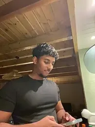 axel_black03 — modelo de webcam en línea en stripchat