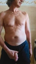 luckily966 — Cam4 stream photo (Aug 2026)