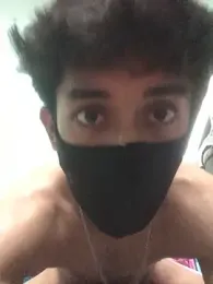 karan72819 — modelo de webcam en línea en stripchat