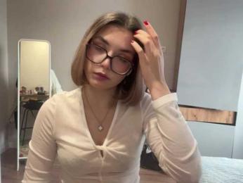 AlbaMihelcic — bongacams