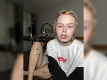 AliceAndMia — Bongacams stream photo (Aug 2026)