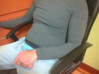 esclavocase — Cam4 stream photo (Nov 2025)