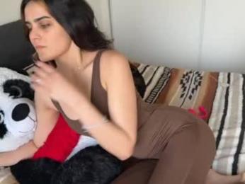 kulitoputi — modelo de webcam en línea en chaturbate