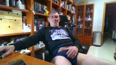 quique185bcn — Cam4 stream photo (Mar 2026)