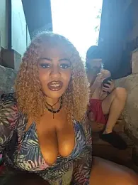 AmazonianMistress — stripchat