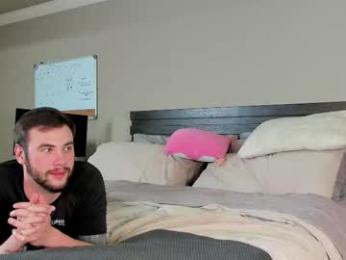 kyliebkillinit — Chaturbate stream photo (Mar 2026)