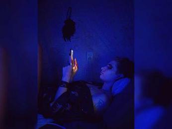 UntouchableSquirtWitch — bongacams