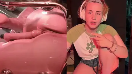 Bellazeebub — Stripchat stream photo (Apr 2026)