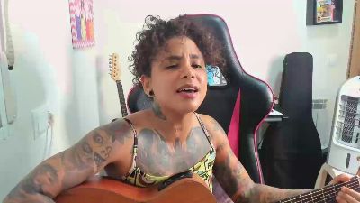 Hot_ama — modelo de webcam en línea en cam4