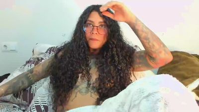 Hot_ama — modelo de webcam en línea en cam4