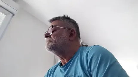 oura — Stripchat stream photo (Mar 2026)