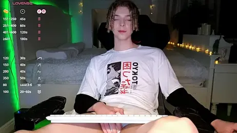 Kudi_Minnt — modelo de webcam en línea en stripchat