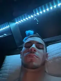 daddyshomeee_ — modelo de webcam en línea en stripchat