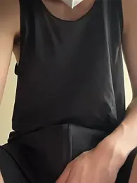 kais037 — modelo de webcam en línea en stripchat