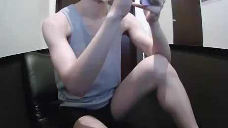kais037 — modelo de webcam en línea en stripchat
