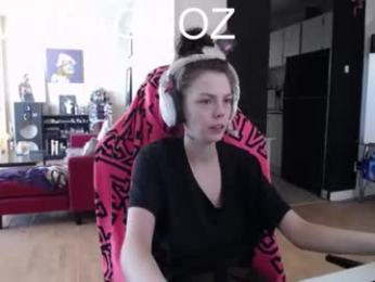 tinykylie — chaturbate