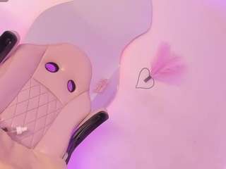 mia-royal — Camsoda stream photo (May 2026)