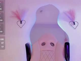 mia-royal — modelo de webcam en línea en camsoda