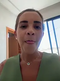 intact_w — modelo de webcam en línea en stripchat
