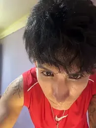 _Tomy08calderon — modelo de webcam en línea en stripchat