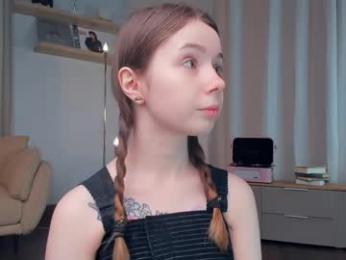 glowhub_ — Chaturbate stream photo (Apr 2026)