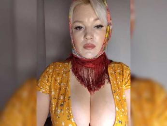 Vgostyahusmazki — modelo de webcam en línea en bongacams