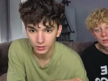 em_chipsi — Chaturbate profile photo