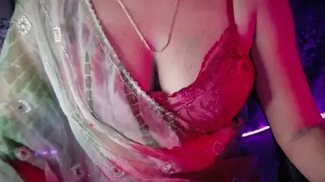 SilkenSundari — Stripchat stream photo (Jun 2026)