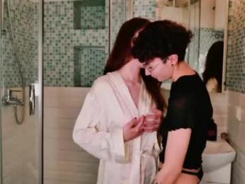 pinktwinss — modelo de webcam en línea en chaturbate