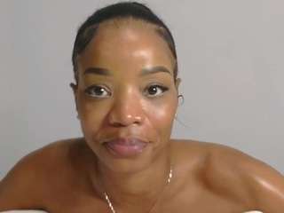 tastethepeach — modelo de webcam en línea en camsoda