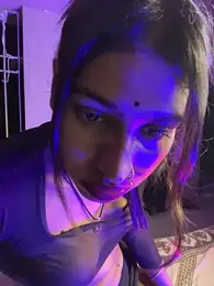 Decent_girl_001 — Stripchat stream photo (Aug 2026)