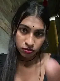 Decent_girl_001 — Stripchat stream photo (Aug 2026)