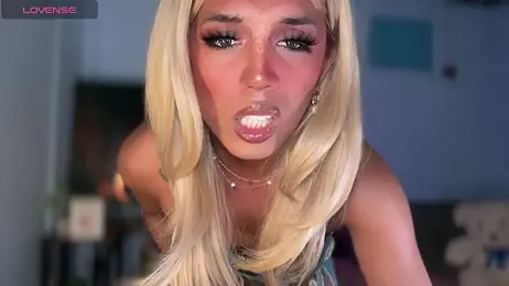 Islamorena143 — Stripchat stream photo (Jul 2026)