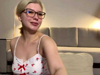k1tty-cute — modelo de webcam en línea en bongacams