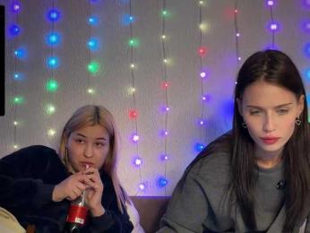-Zoe-Love- — modelo de webcam en línea en bongacams