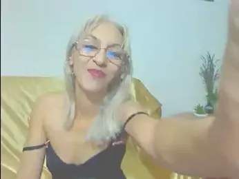 siminafoxx4uu — Stripchat stream photo (Nov 2023)